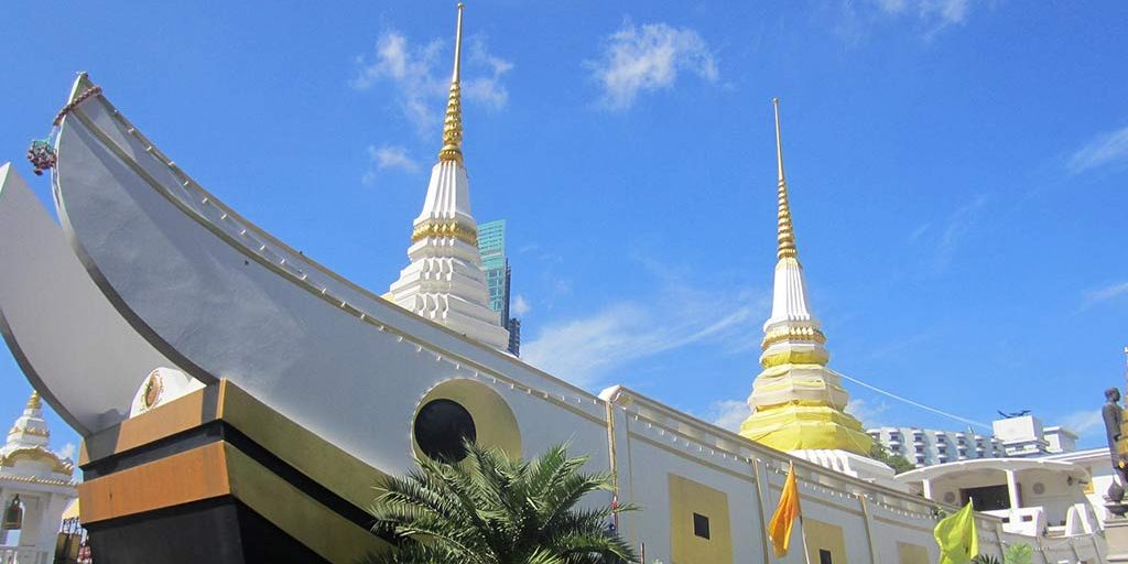 wat yannawa boat temple