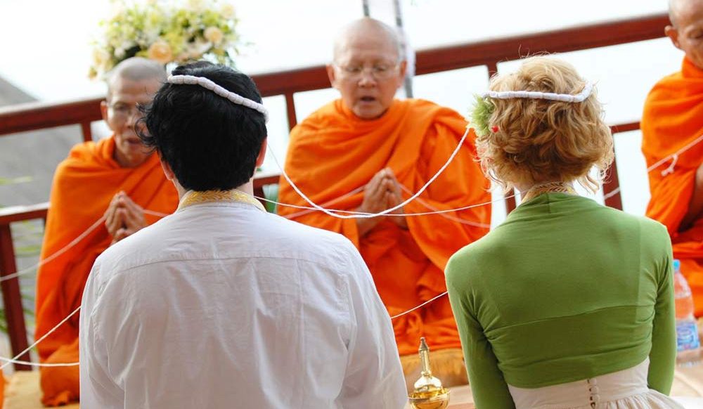 local traditions thailand wedding