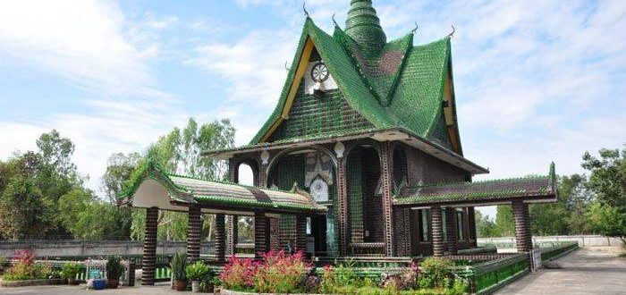 Wat Pa Maha Chedi Kaew