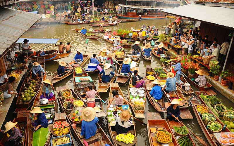 Amphawa Floating Market 